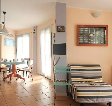 Apartment Casa Alice Domus De Maria